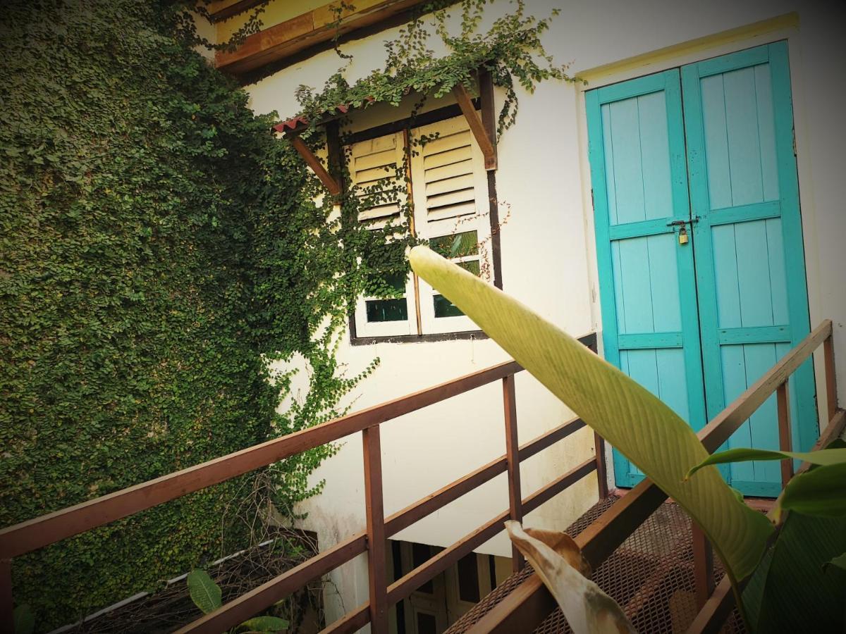 Moontree47 Motel George Town Exterior foto